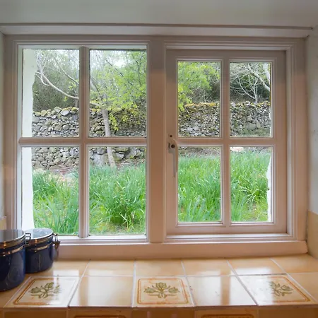 Teachin - An Idyll Of The Emerald Isle *